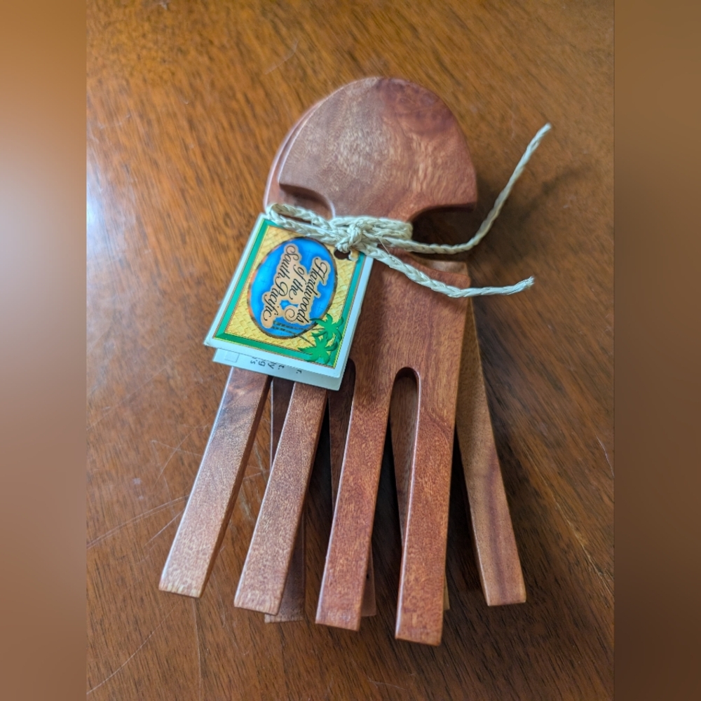 Island Woods Hardwoods of the South Pacific Hand-Carved Hardwood Salad Claws